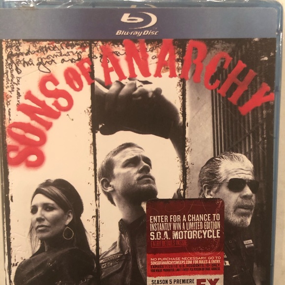 SONS OF ANARCHY Season 4 // Blu-Ray 3-Disc Set - Picture 2 of 8